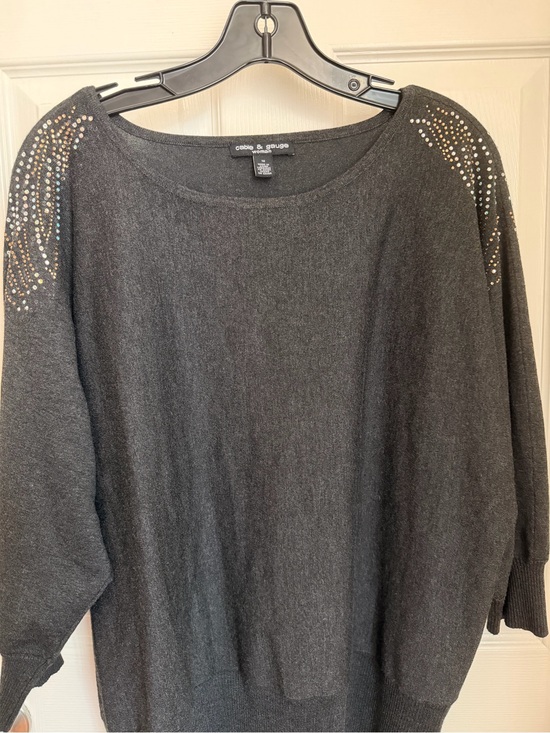 Cable & Gauge Sweaters - Cable & Gauge Woman Charcoal Gray Embellished Shoulder Sweater EUC 1X